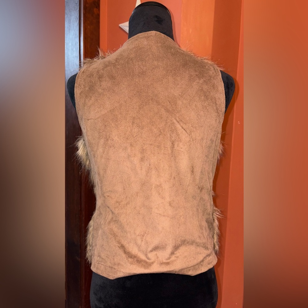 Bagatelle Faux Fur Vest - Tan - Picture 7 of 9